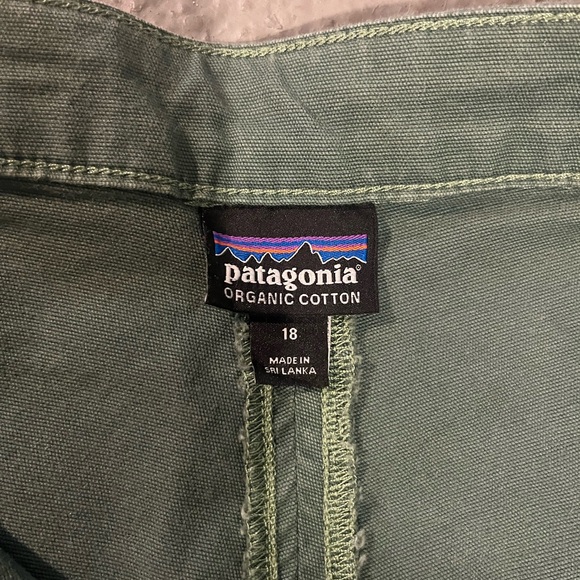 Patagonia Stand-Up Wide Leg Cropped Pants - Picture 3 of 7